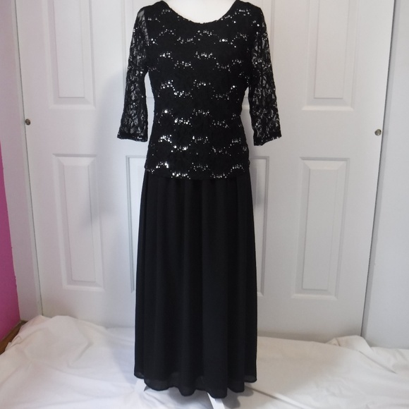 Lookbook Store Dresses & Skirts - 2/$15 Lookbook Store Formal Dress M Black Sequin